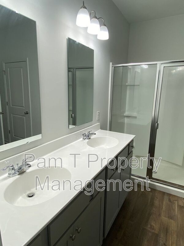 5 bedroom house in Pooler property image
