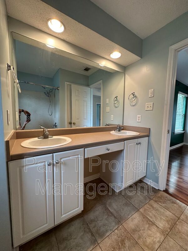 3 bedroom southside home property image