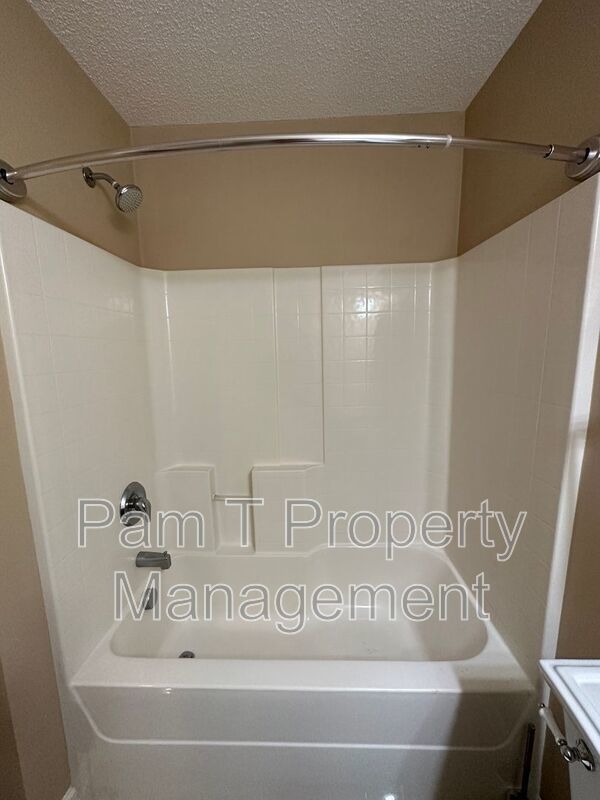 3 bedroom southside home property image