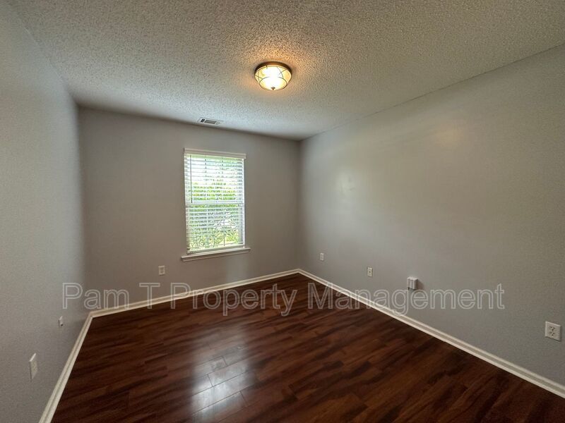 3 bedroom southside home property image