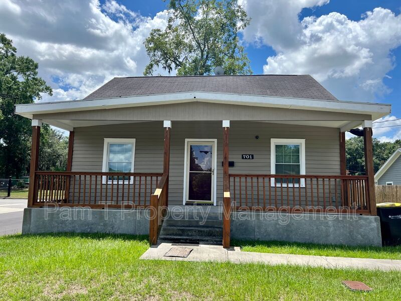 Renovated 3 bedroom home in Tatemville property image