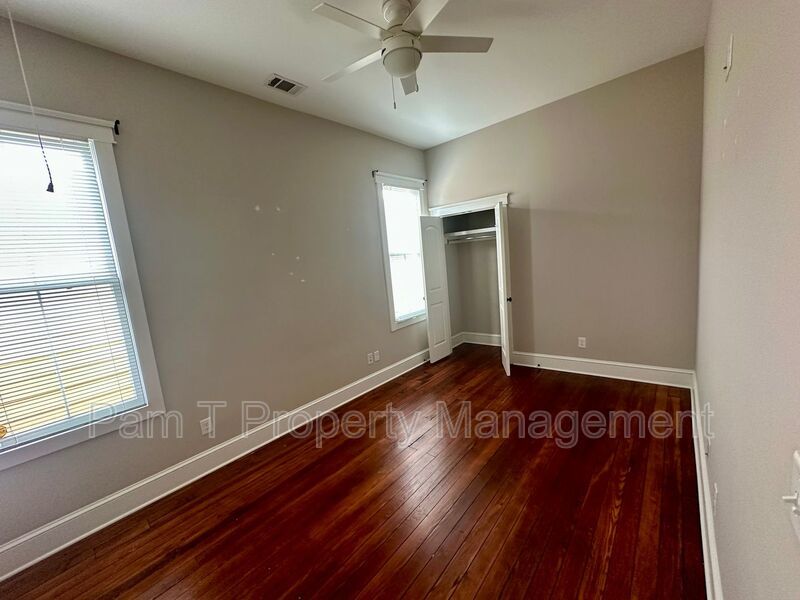 Beautiful 2 bedroom in Victorian District property image