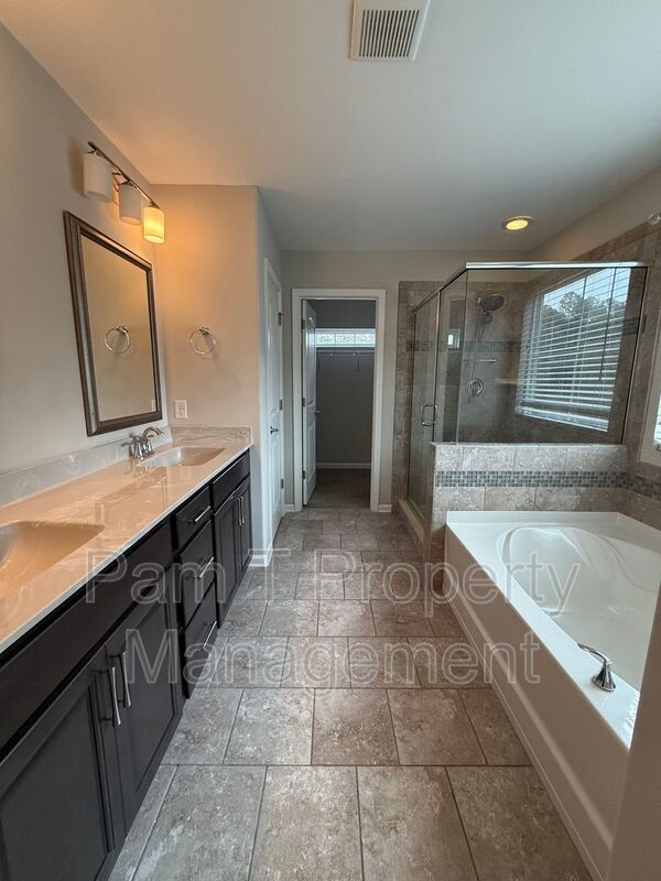 Large 4 bedroom home in Pooler property image