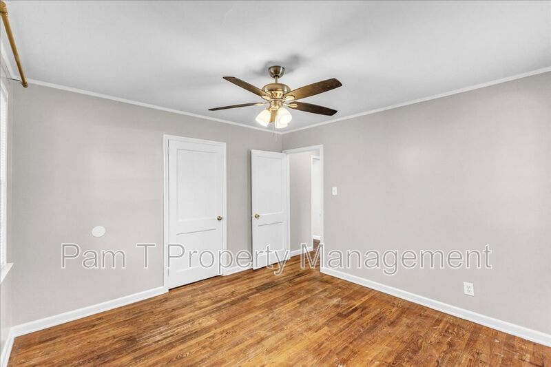 Charming 3-Bedroom Home on a Corner Lot in Beautiful Savannah, GA property image