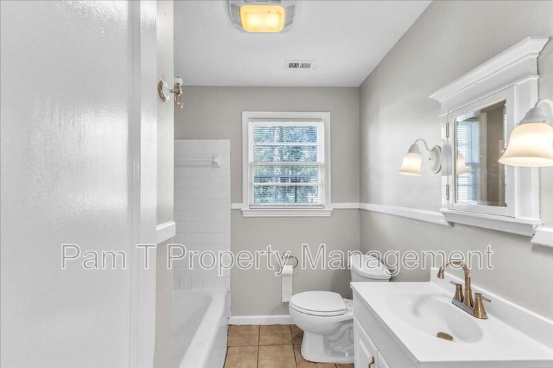 Charming 3-Bedroom Home on a Corner Lot in Beautiful Savannah, GA property image