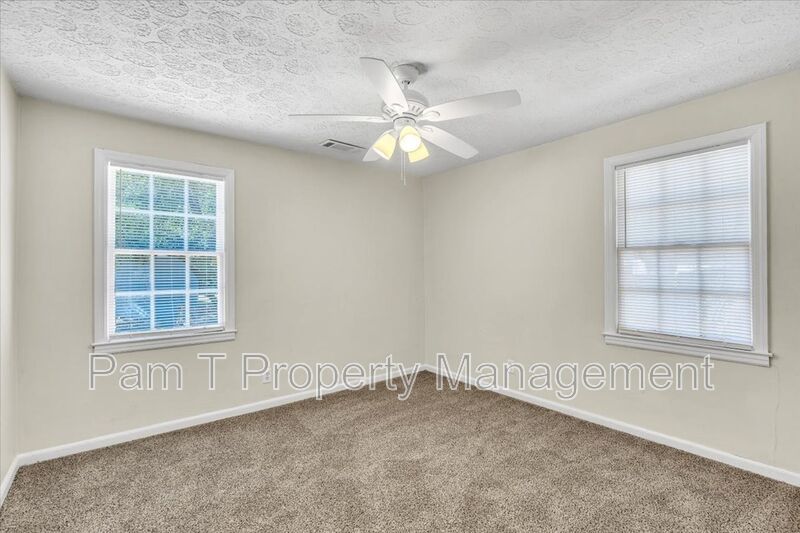 Convenient Midtown 3 bedroom home property image