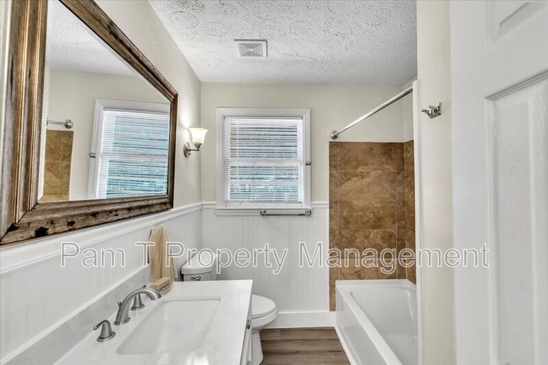 Convenient Midtown 3 bedroom home property image