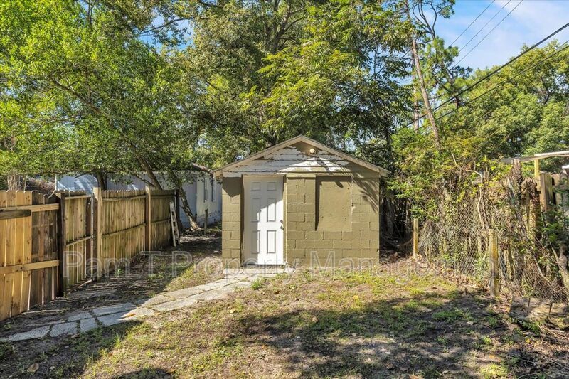 Convenient Midtown 3 bedroom home property image