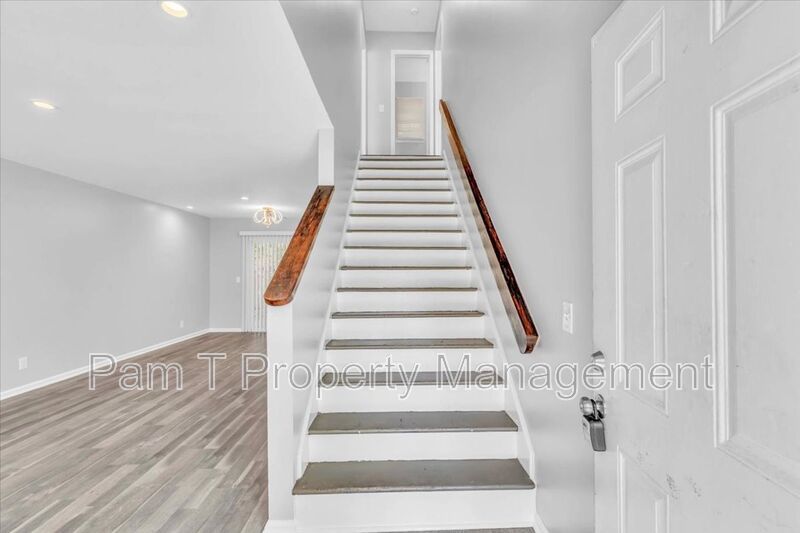 Southside two story 3 bedroom house property image