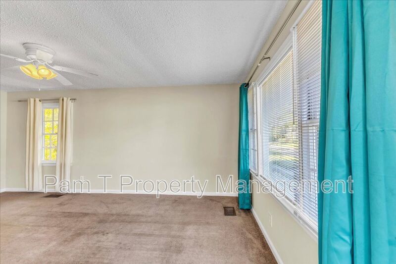 Charming 3-Bed / 2-Bath Home in Savannah property image