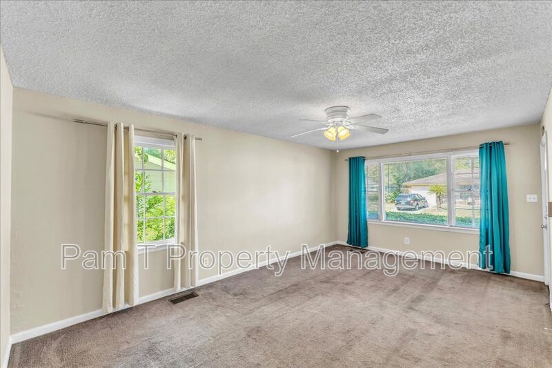 Charming 3-Bed / 2-Bath Home in Savannah property image