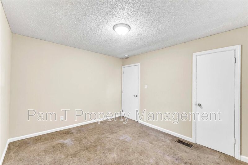 Charming 3-Bed / 2-Bath Home in Savannah property image