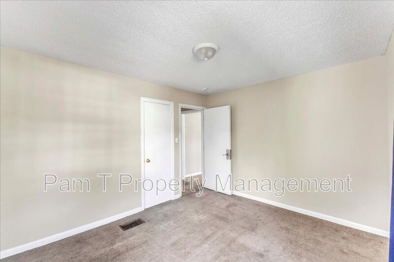 Charming 3-Bed / 2-Bath Home in Savannah property image