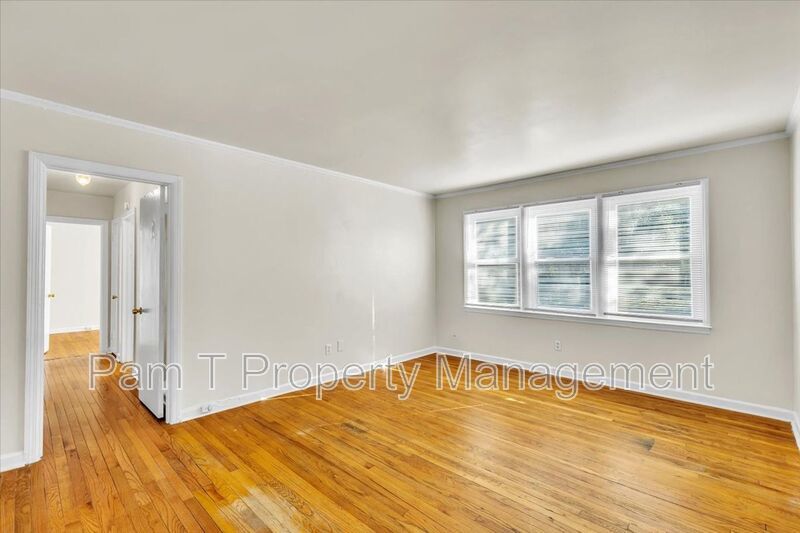 3 bedroom house minutes away from Daffin Park property image