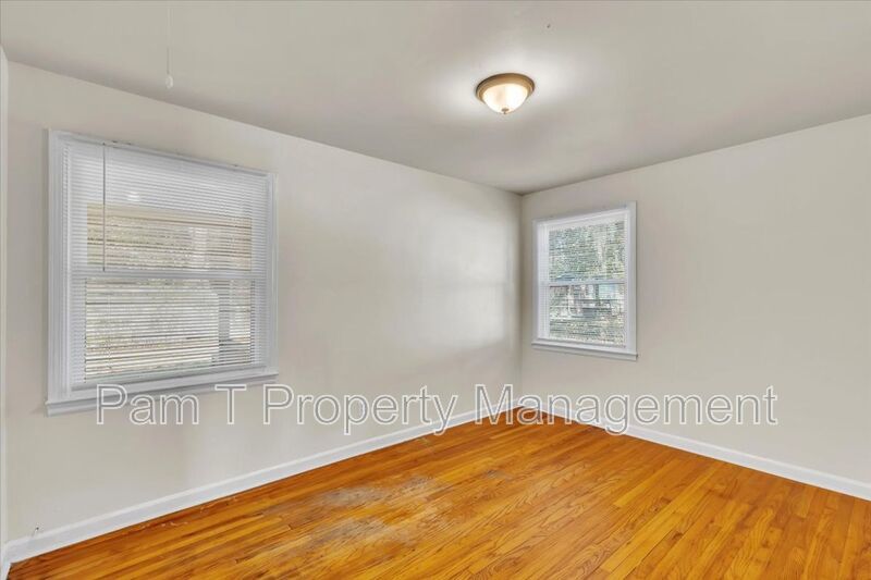 3 bedroom house minutes away from Daffin Park property image