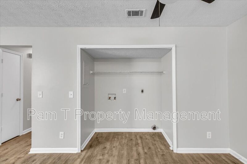 Charming 3 bedroom on Savannah's Southside property image