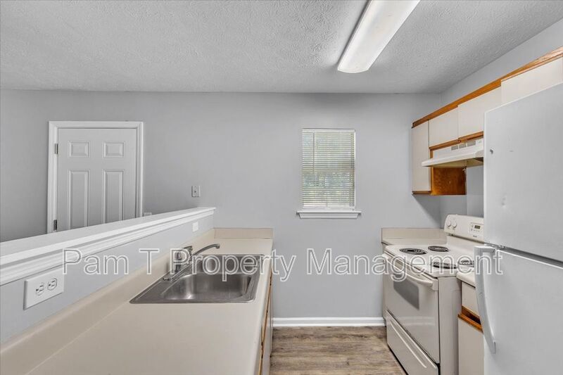 Charming 3 bedroom on Savannah's Southside property image