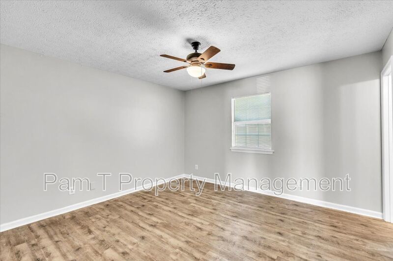 Charming 3 bedroom on Savannah's Southside property image