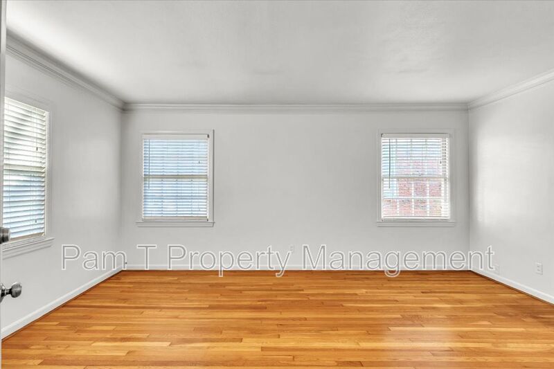 Upstairs one bedroom near Daffin Park property image