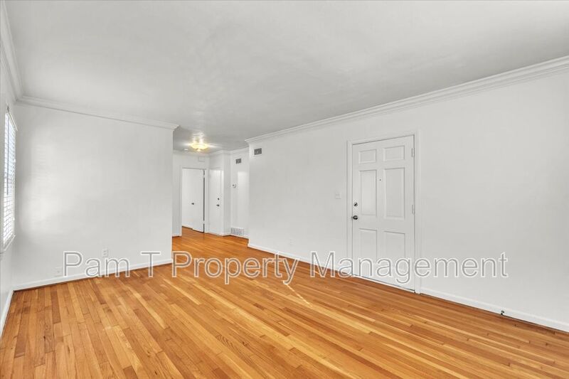 Upstairs one bedroom near Daffin Park property image