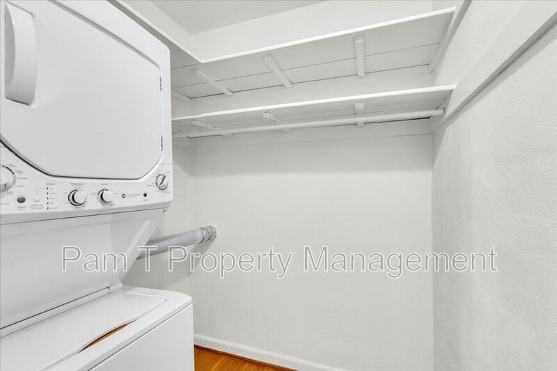 Upstairs one bedroom near Daffin Park property image