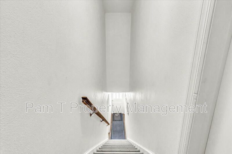 Upstairs one bedroom near Daffin Park property image