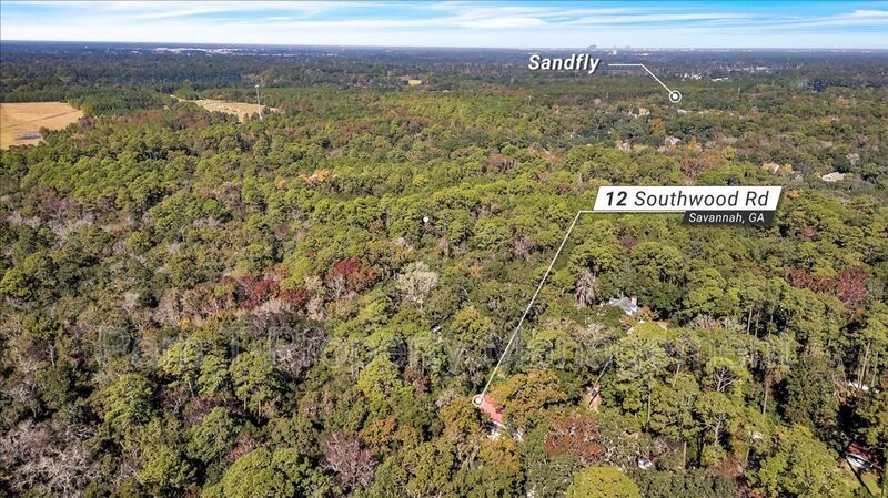 1 bedroom off of Ferguson property image