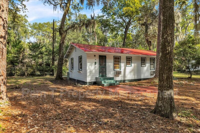 1 bedroom off of Ferguson property image