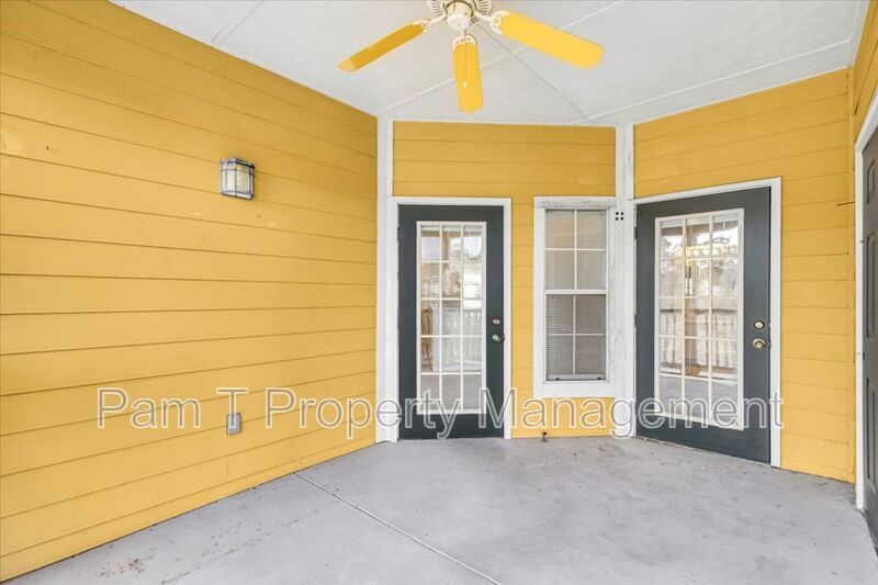 Beautiful 2 bedroom condo on Wilmington Island property image
