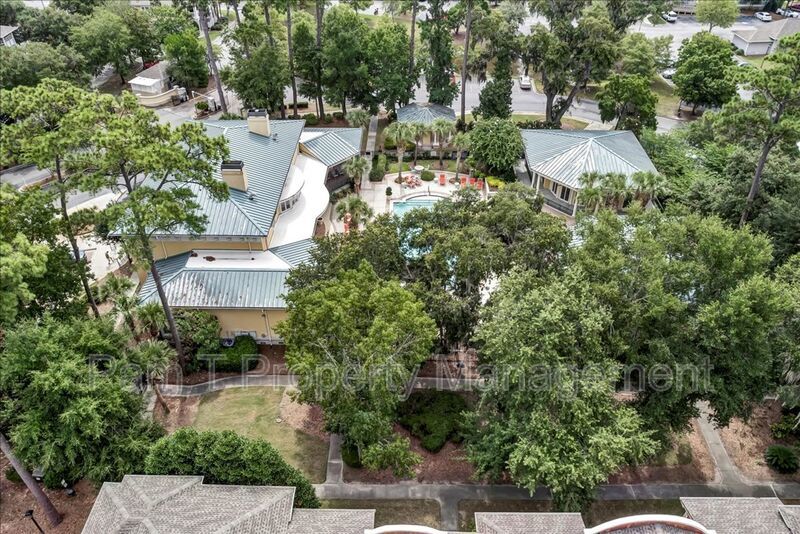 Beautiful 2 bedroom condo on Wilmington Island property image