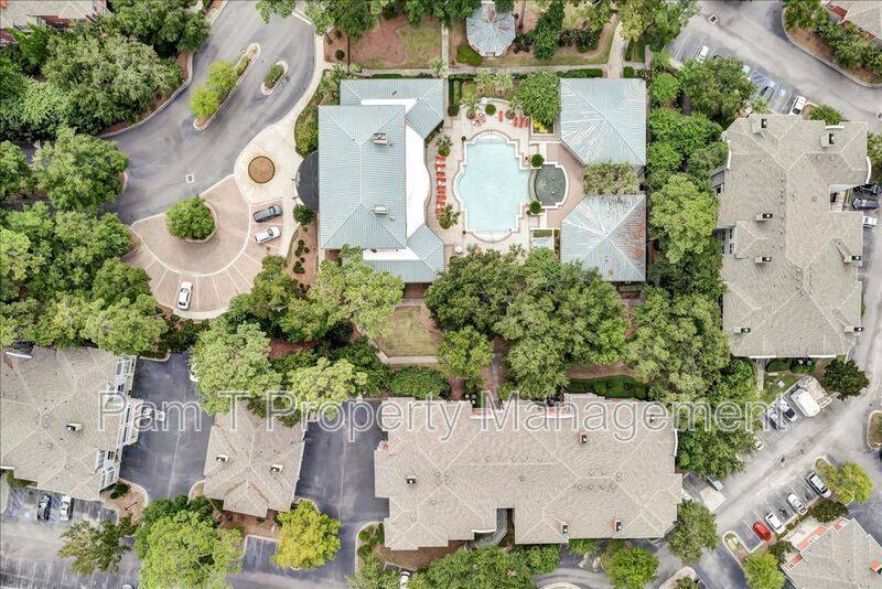 Beautiful 2 bedroom condo on Wilmington Island property image