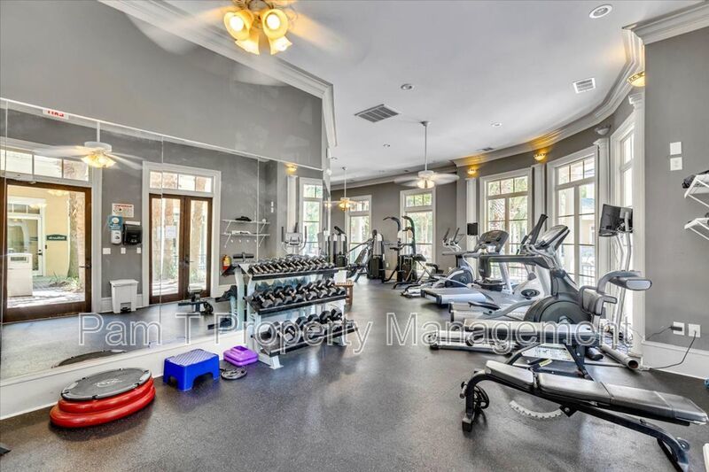 Beautiful 2 bedroom condo on Wilmington Island property image