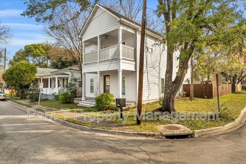 Downtown 4 bedroom home property image