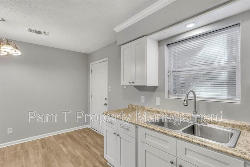 3 Bedroom Single Family Home property image