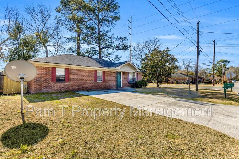 3 bedroom home in Liberty City property image