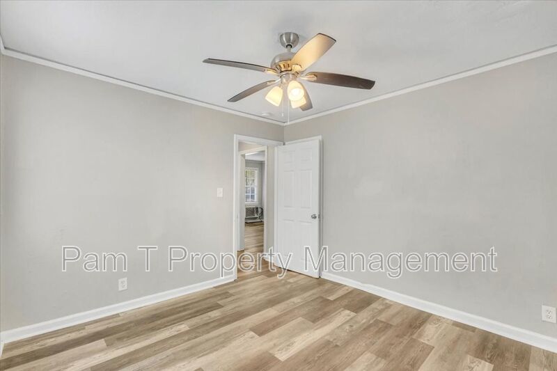 2 Bedroom 1 bath apartment property image