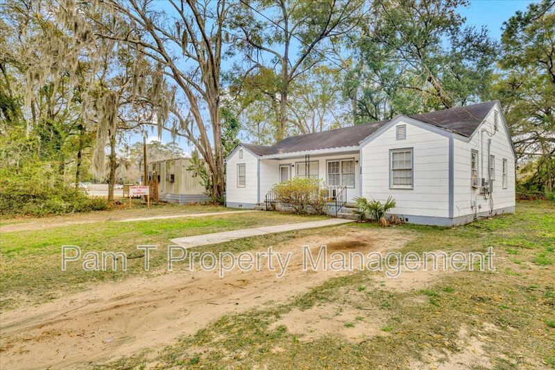 2 Bedroom 1 bath apartment property image