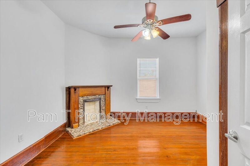 Beautiful 4 bedroom home downtown property image