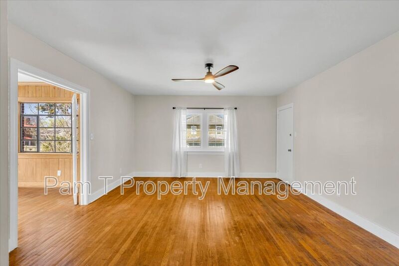 2 bedroom off of Historic Victory Drive and minutes from Daffin Park property image