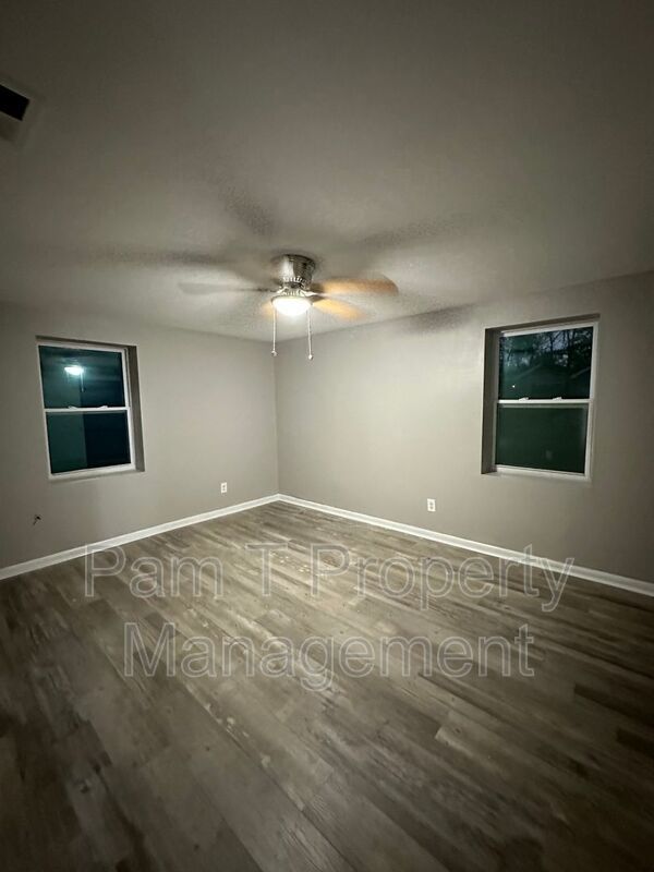 3 Bedroom Single Family Home property image