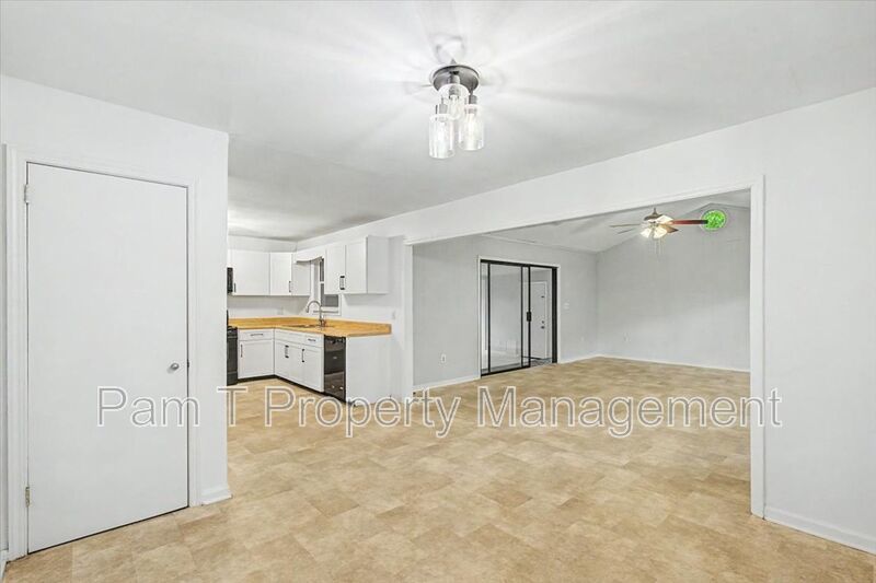 Midtown 3 bedroom home- $250 gift card with approved application property image