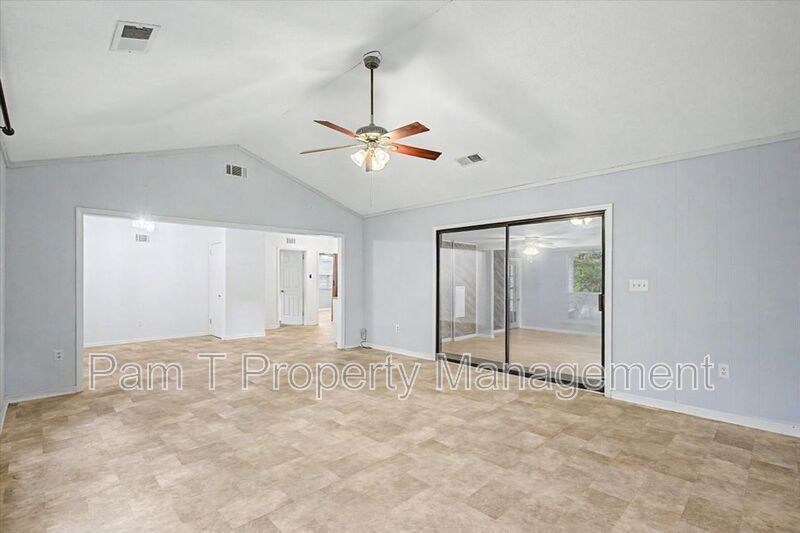Midtown 3 bedroom home- $250 gift card with approved application property image