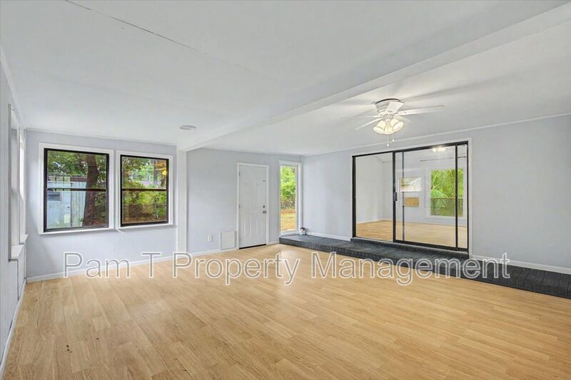 Midtown 3 bedroom home- $250 gift card with approved application property image