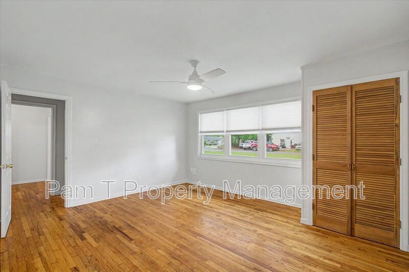 Midtown 3 bedroom home- $250 gift card with approved application property image