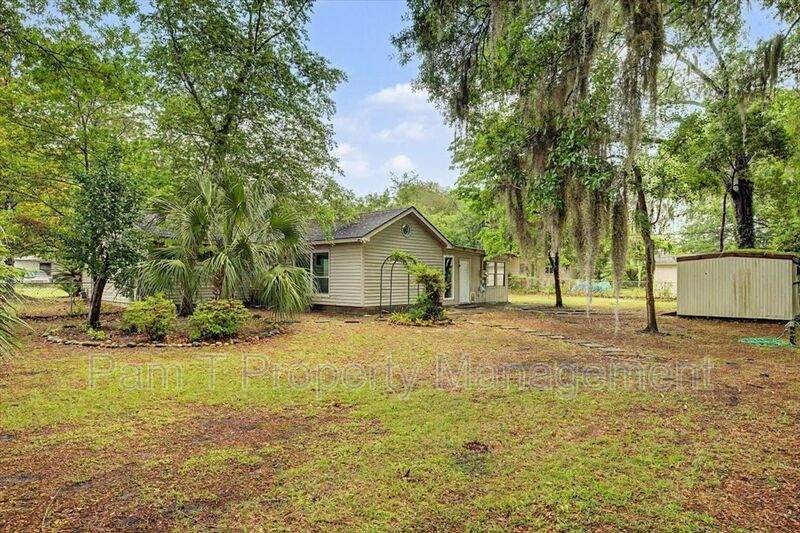 Midtown 3 bedroom home- $250 gift card with approved application property image