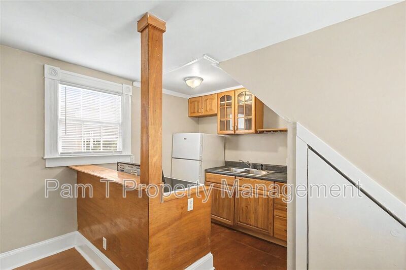 Downtown 1 bedroom property image