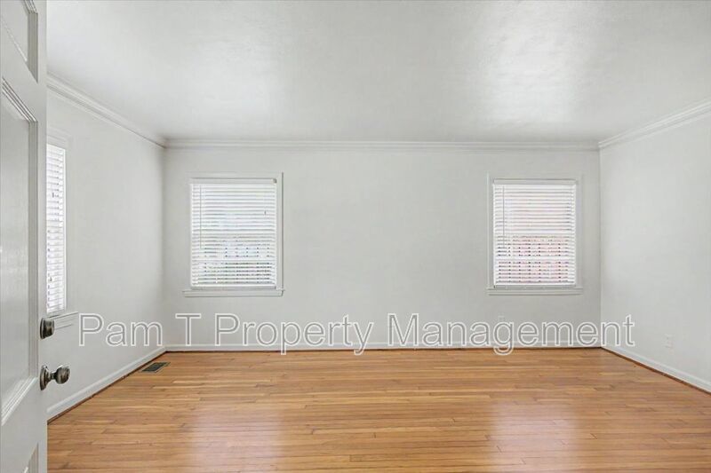 One bedroom by Daffin Park property image