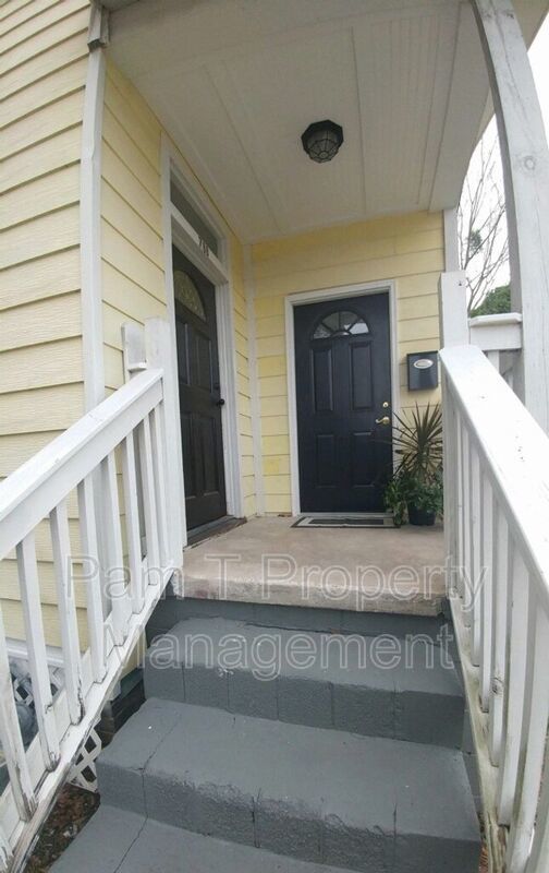 Downtown, 1 Bd/1ba apartment - Utilities included! property image