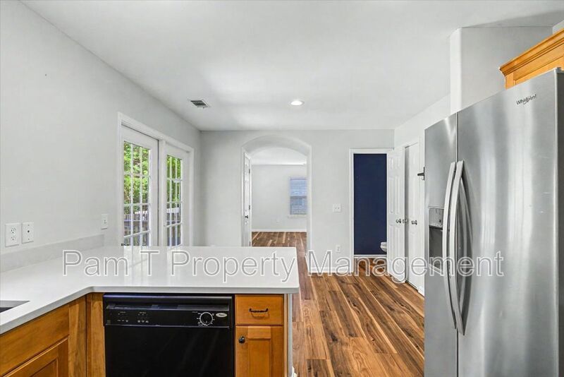 3 bedroom house on Southside property image