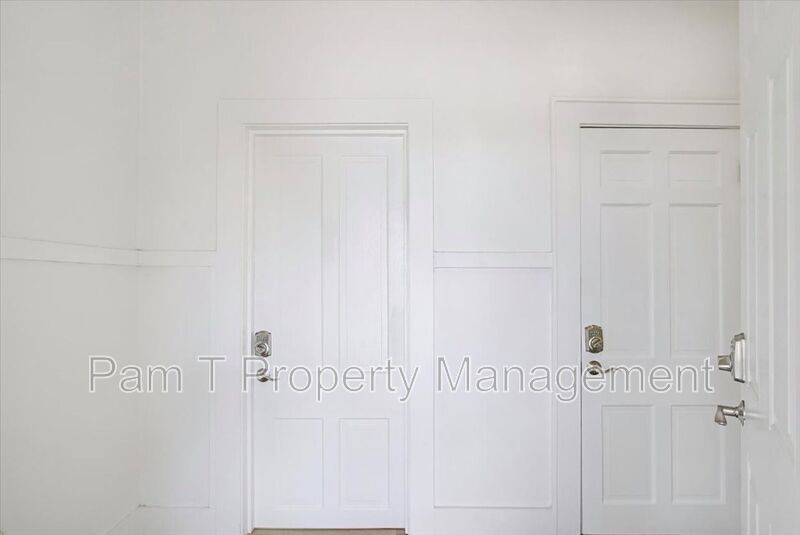 3 bedroom convenient to downtown property image